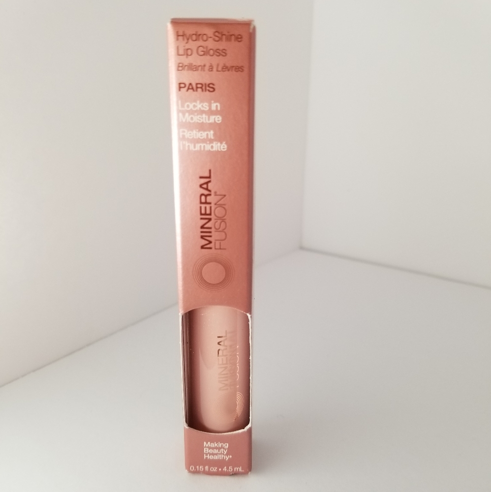 PARIS Hydro-Shine Lip gloss